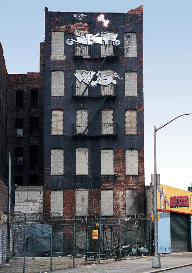 Broken-Windows-Graffiti-NYC-Untapped-Cities-NYC-James-And-Karla-Murray7