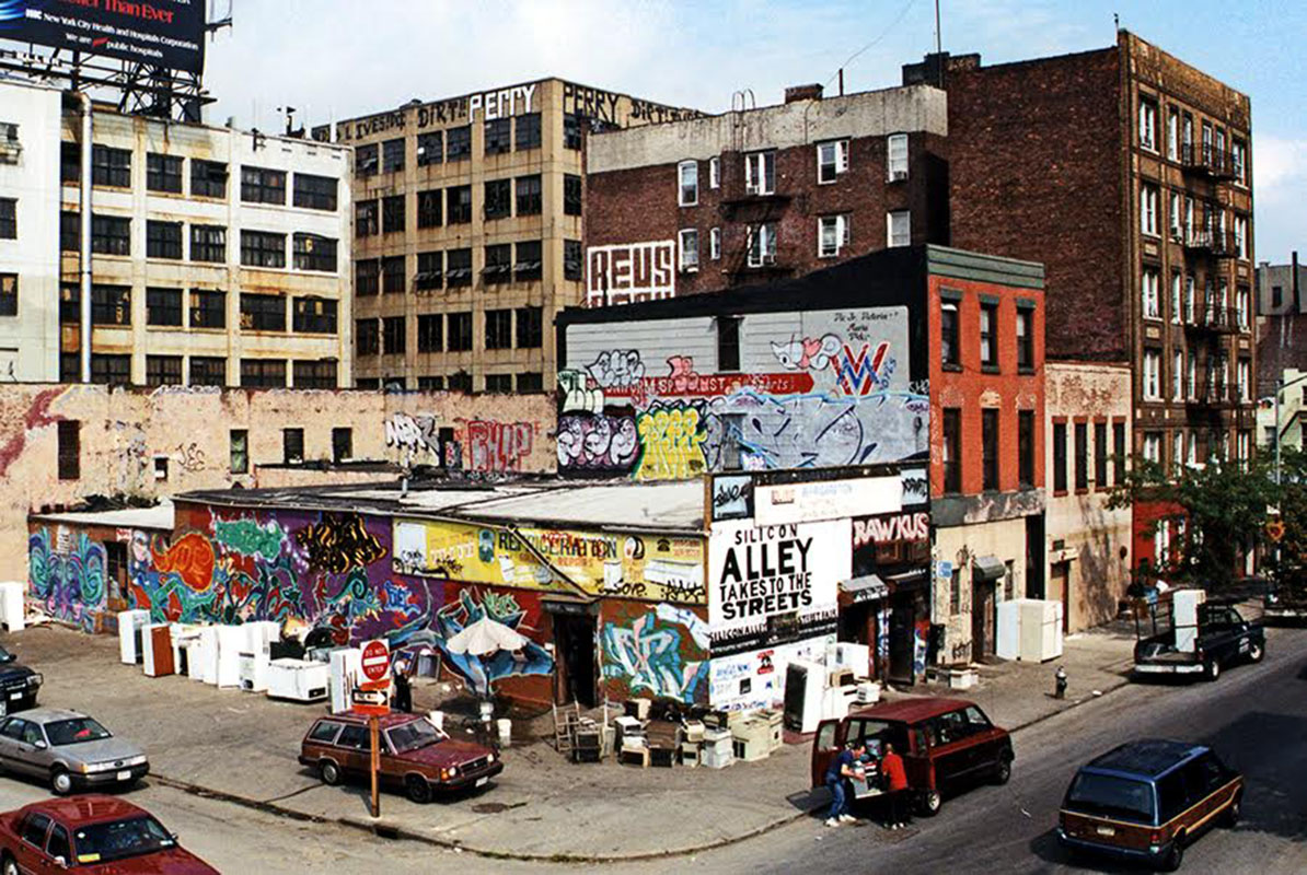 BROKEN WINDOWS  Graffiti  NYC　写真集