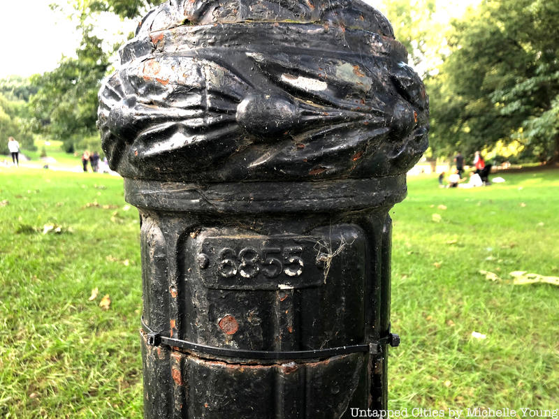 Central Park S 1 600 Lamp Posts Serve, Central Park Lamp Posts