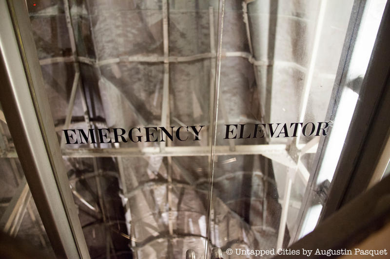 Emergency elevator sign
