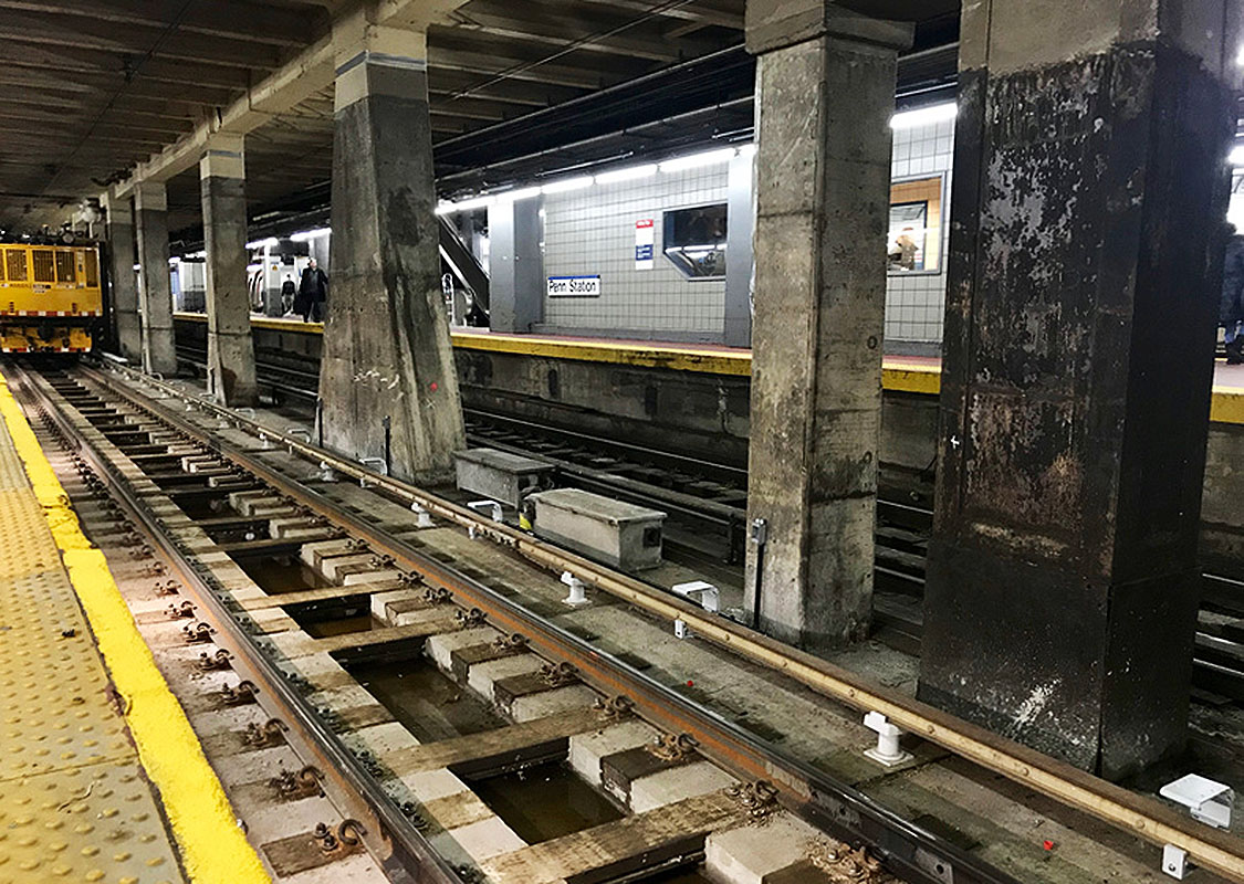 Toneelschrijver wekelijks Thermisch See Progress Photos of Track Renewal Updates Inside NYC's Penn Station -  Untapped New York