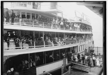 Passengers boarding the SS Columbia