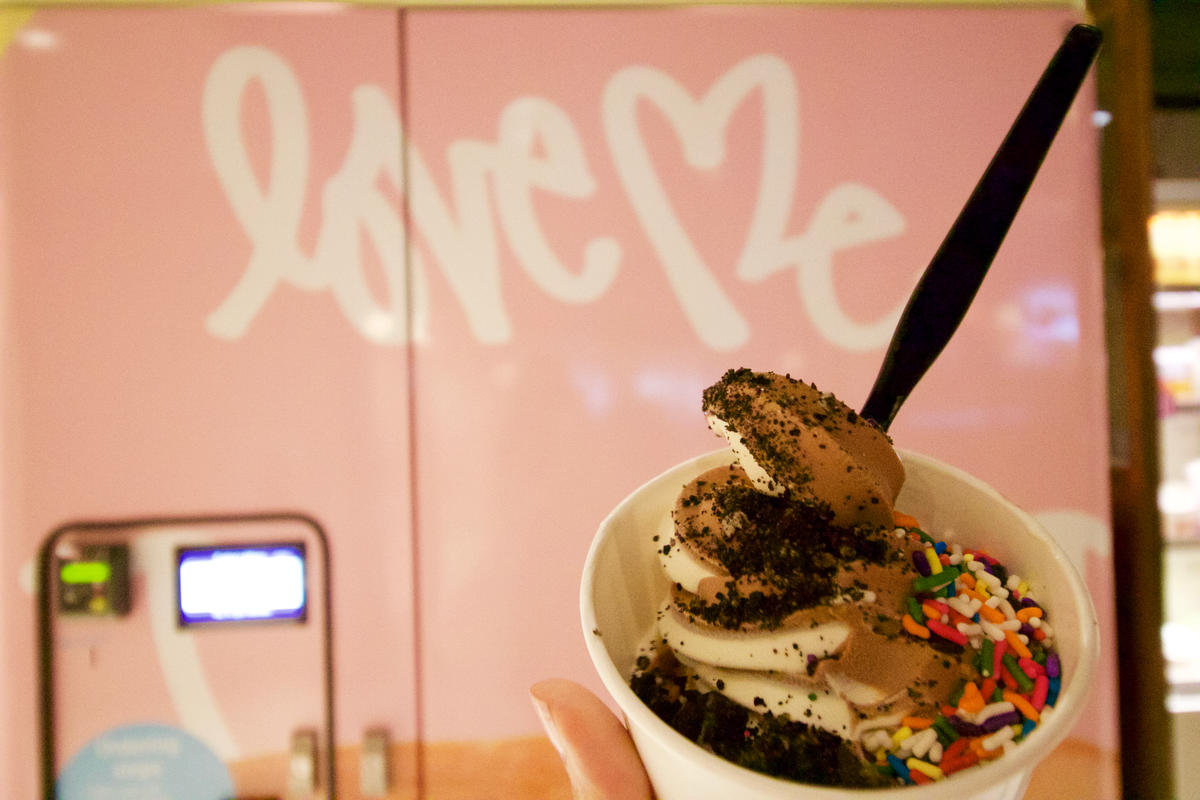 https://untappedcities.com/wp-content/uploads/2018/09/featured-ice-cream-vending-machine-nyc-untapped-cities1.jpg