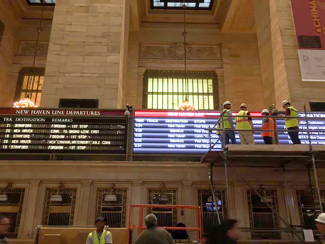 Grand Central Terminal's Retro-Looking Departure Board is Getting ...