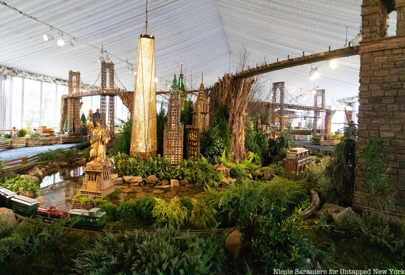 2019 New York Botanical Garden Holiday Train Show Lower Manhattan and Brooklyn Bridge