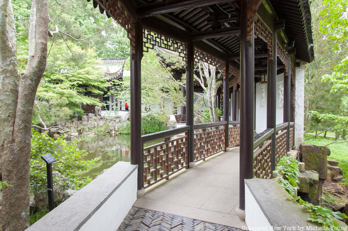 Zig zag walkways at Chinese Scholars Garden