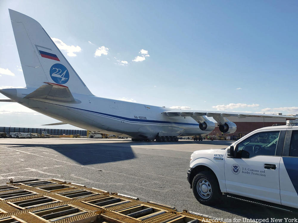 Russian military plane Antonov-An-124-100 ta JFK Airport with coronavirus medical supplies