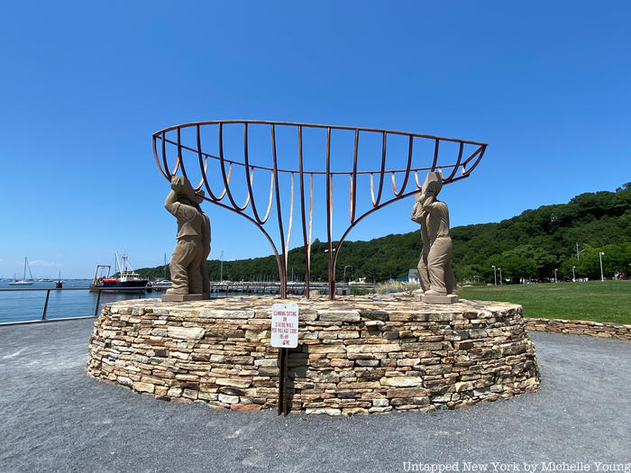 Landmark Sculpture in Harborfront Park