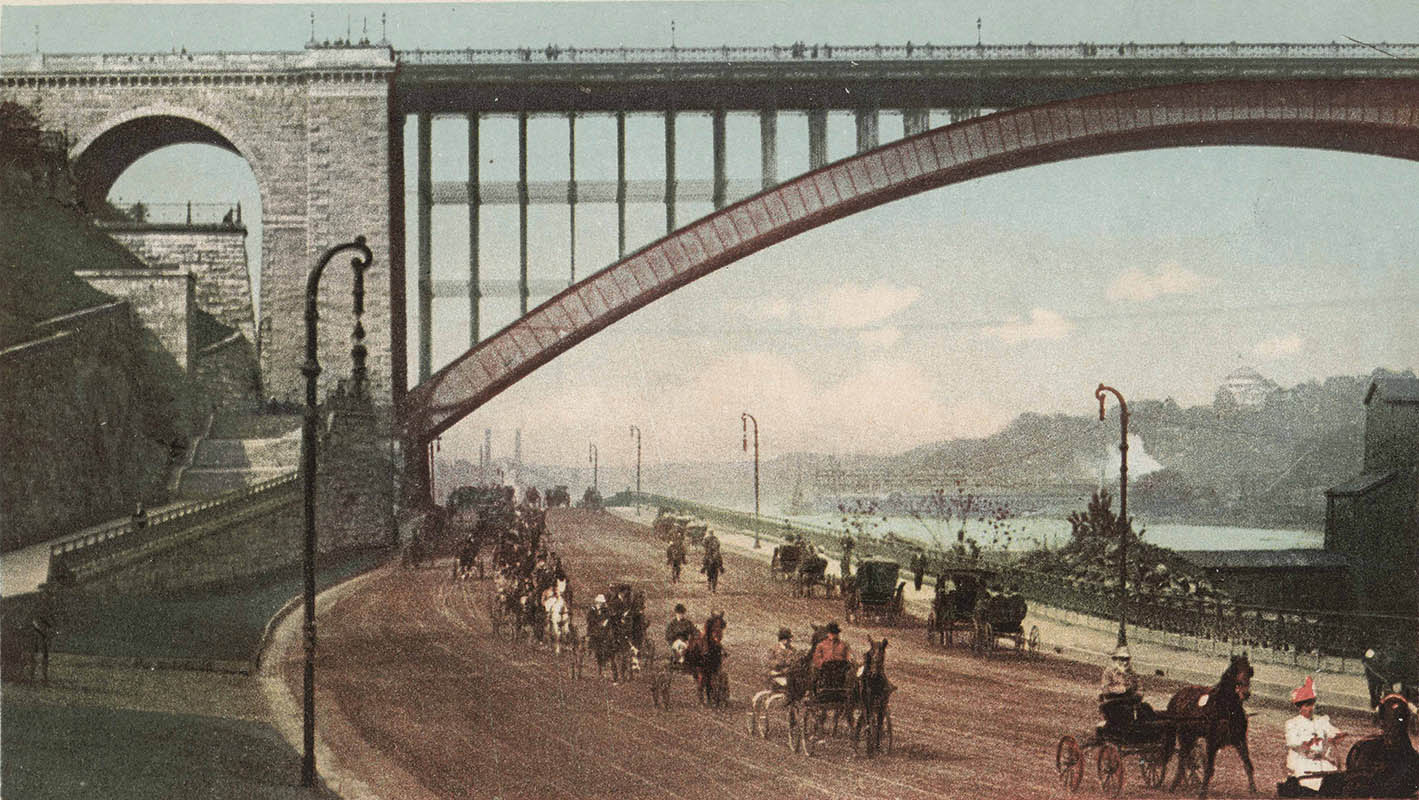 Harlem River Speedway with horses and carraiges