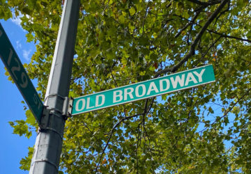 old Broadway street sign