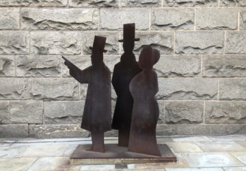Roebling statues