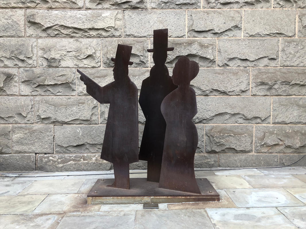 Roebling statues