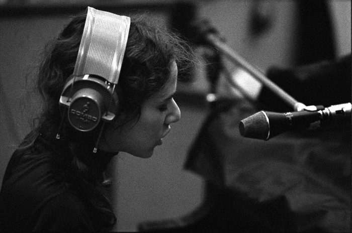 Carole King in the recording studio