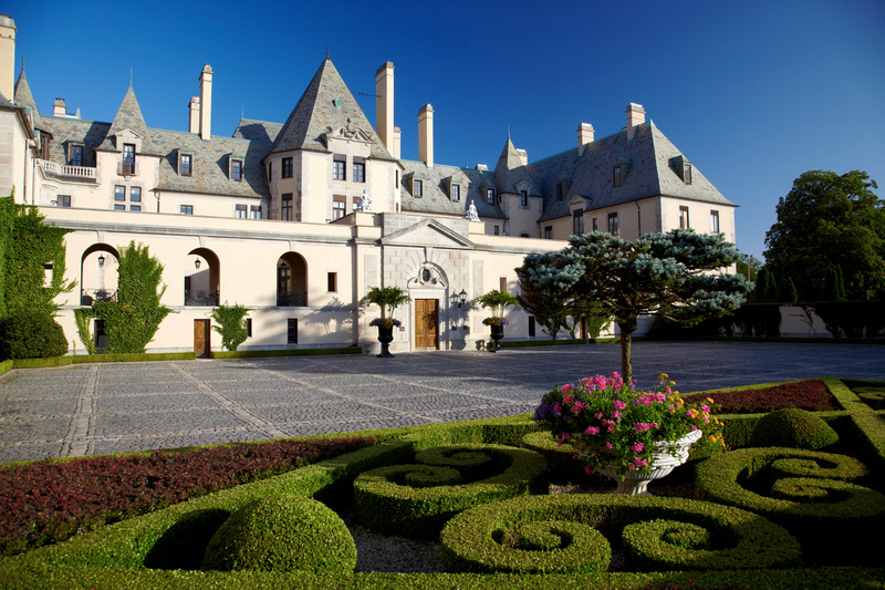 Exterior of OHEKA CASTLE.