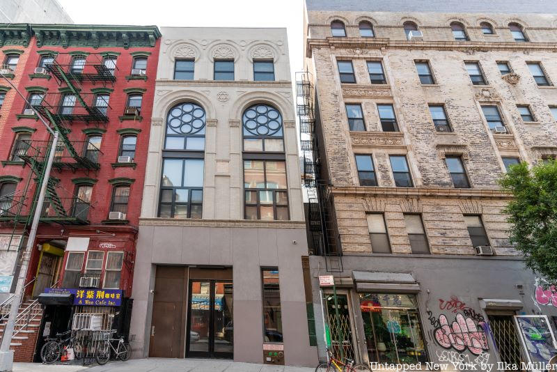 The Milton Resnick and Pat Passlof Foundation, a Jewish history site on the Lower East Side