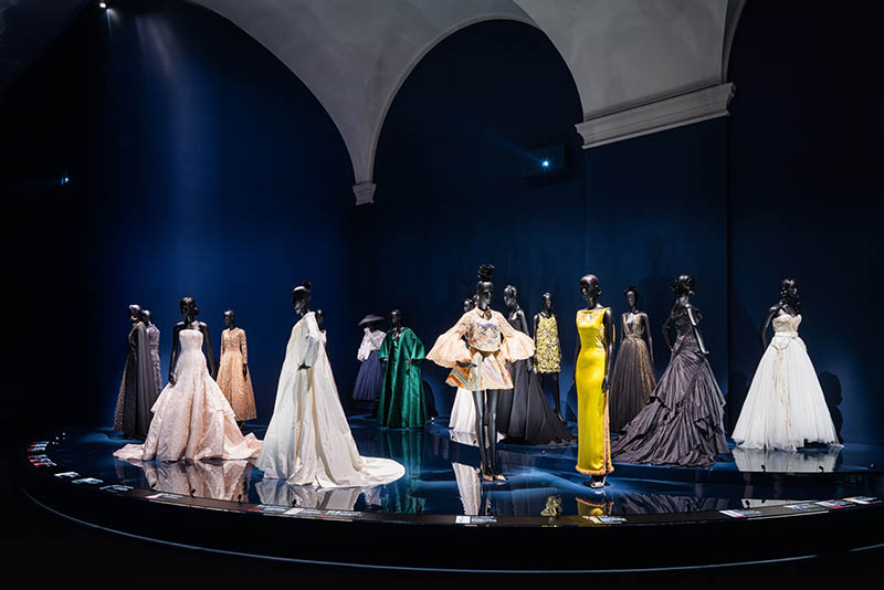Christian Dior Designer of Dreams exhibition
