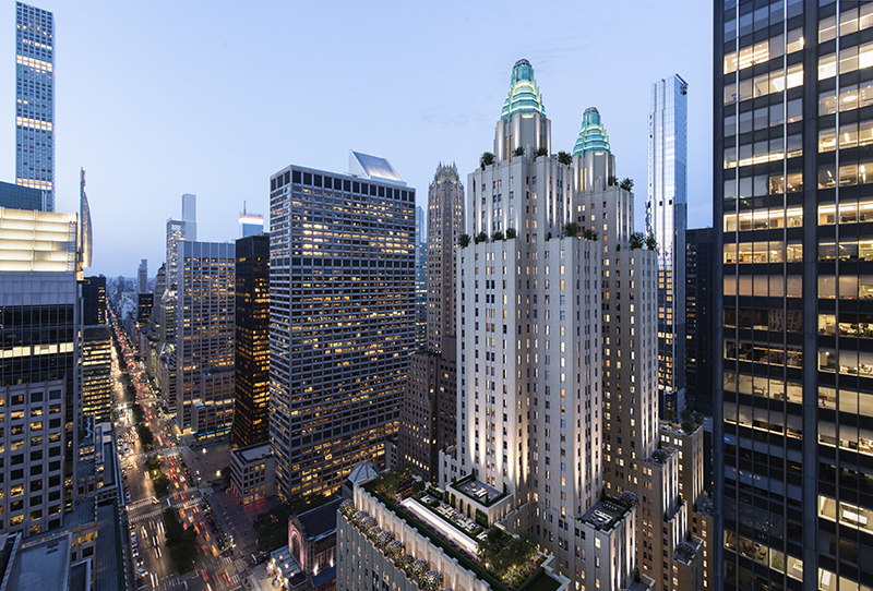 Waldorf Astoria crown towers