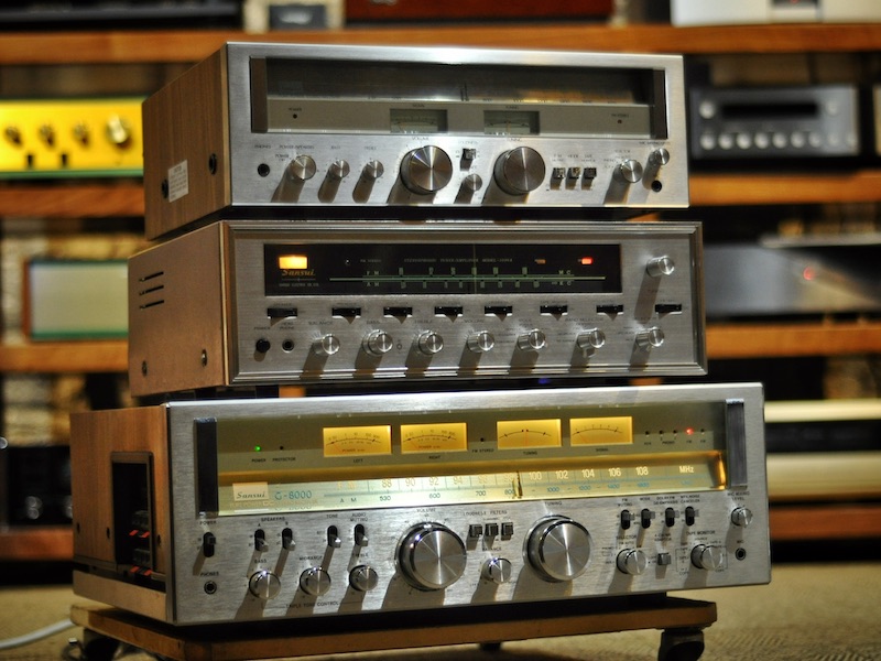 vintage audio equipment at StereoBuyers