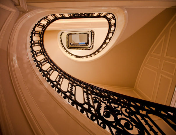 staircase at 1014 Fifth Avenue