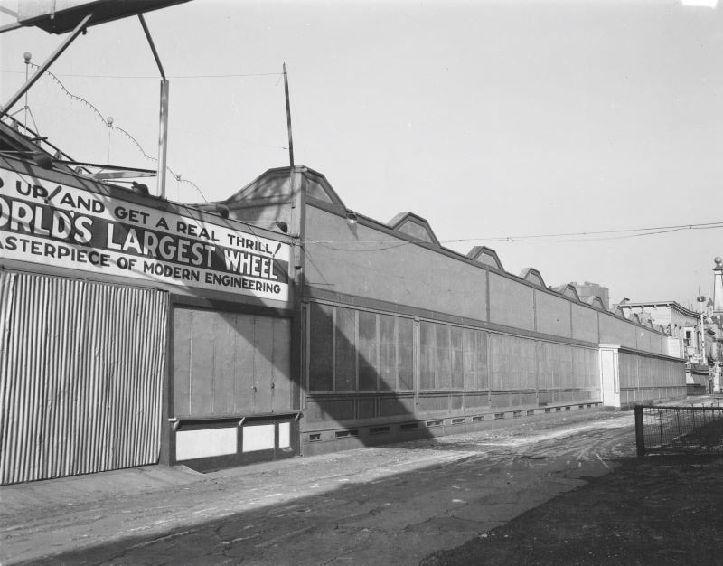 buildings in Coney Island in 1940