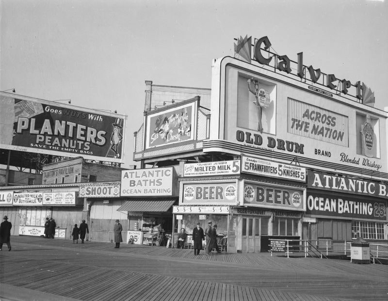 establishments on the Coney Island boardwalk in 1940