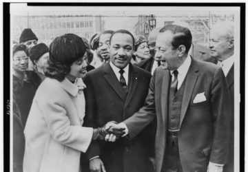 Martin Luther King Jr. with Coretta Scott King and Mayor Wagner