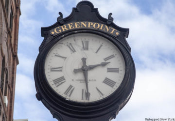 Bomelstein sidewalk clock in Greenpoint