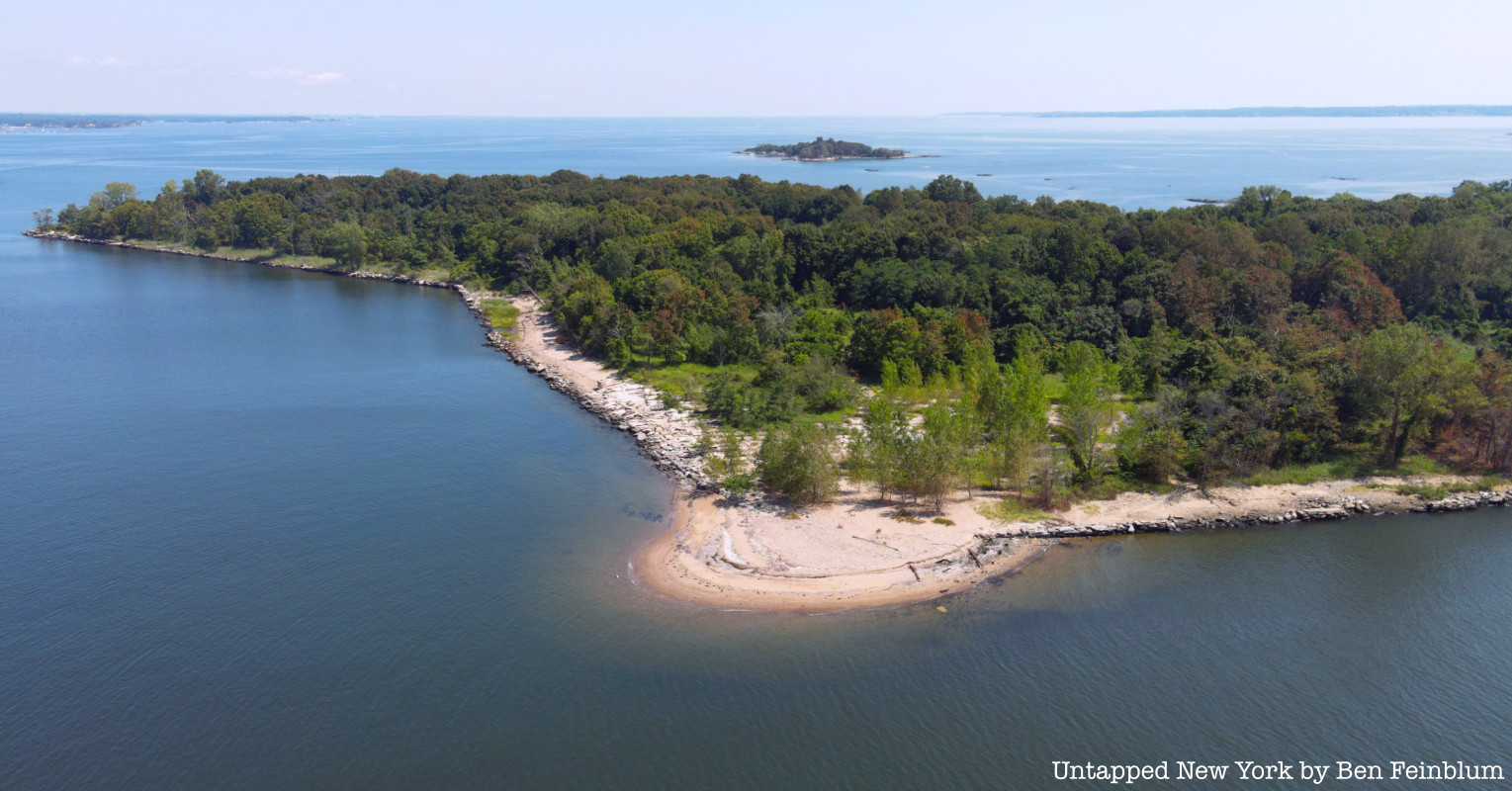 Aerial photo of David's Island, in New Rochelle NY