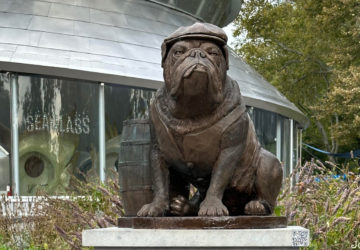 A monument to Porkchop the bulldog bootlegger in Battery Park
