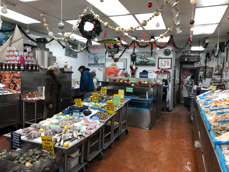 Cosenza's Fish Market Arthur Ave