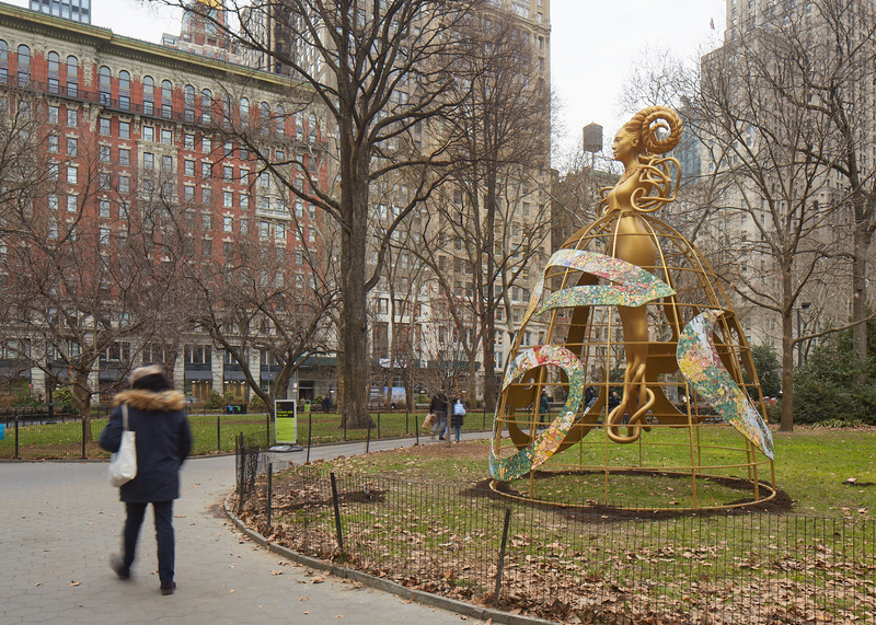 Shahzia Sikander's golden sculpture WITNESS in Madison Square Park 