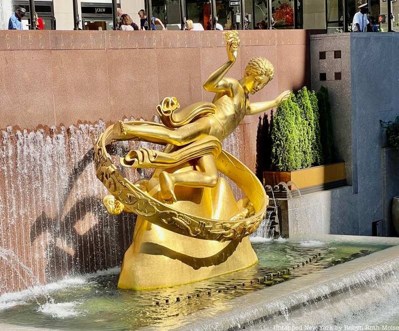 Prometheus sculpture Rockefeller Center