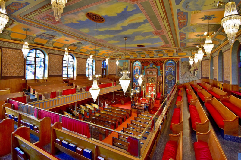 Bialystoker Synagogue in Manhattan, one of the sacred sites available to tour