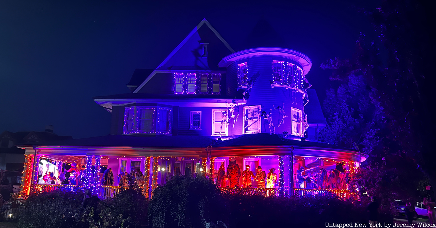 Flatbush halloween House