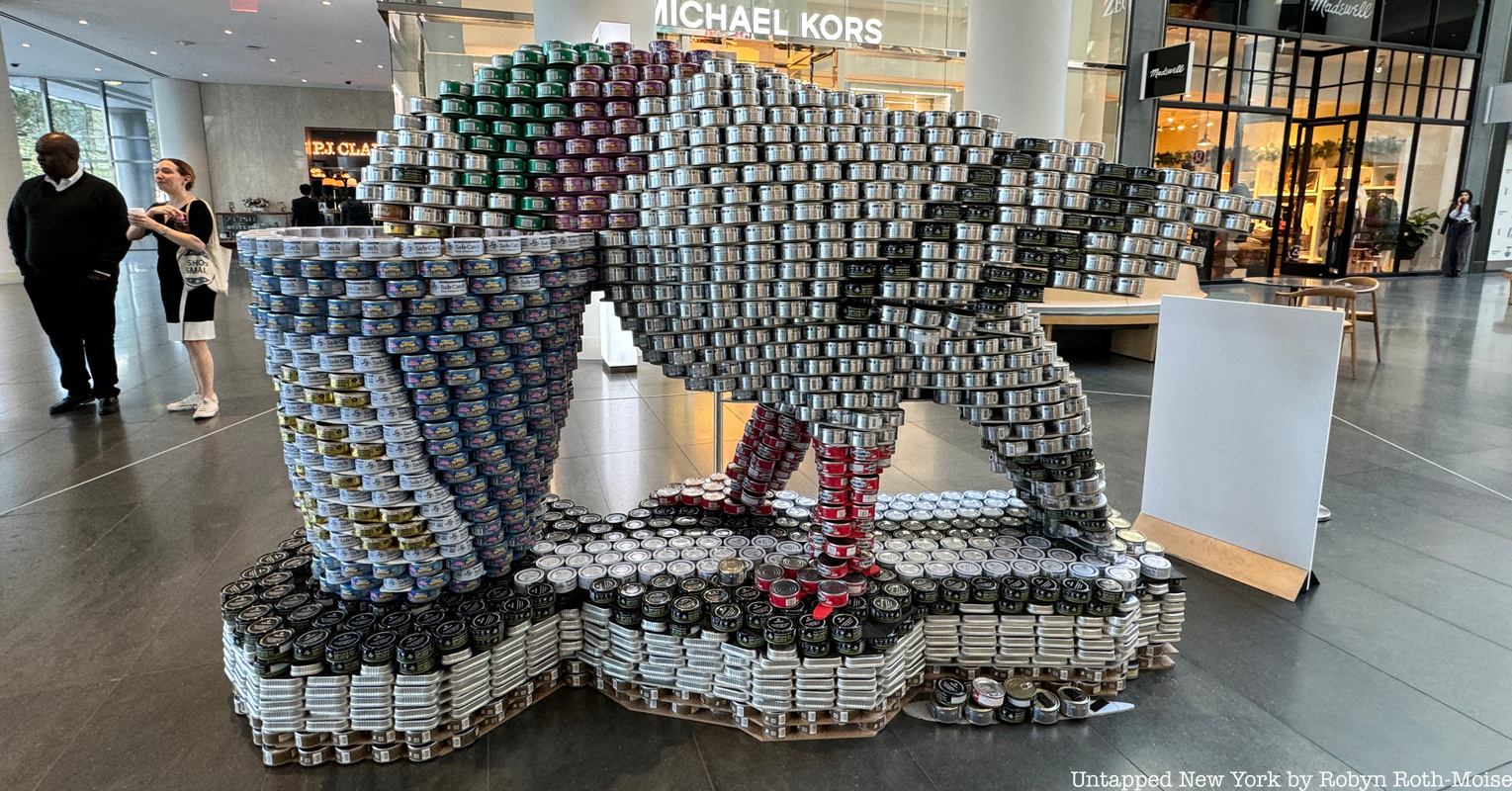Sculpture of a pigeon made out of cans for Canstruction 2023