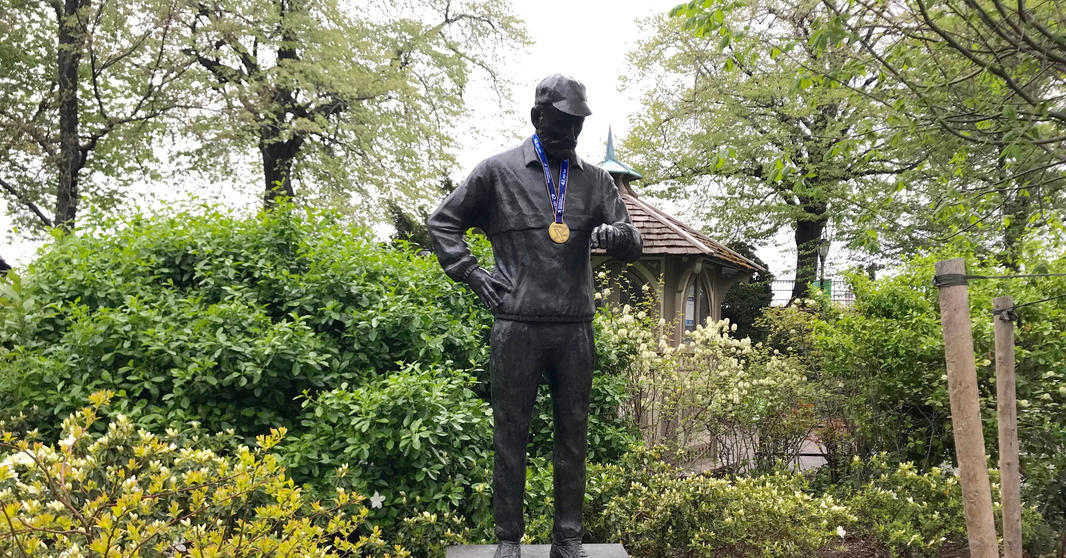 Fred Lebow statue