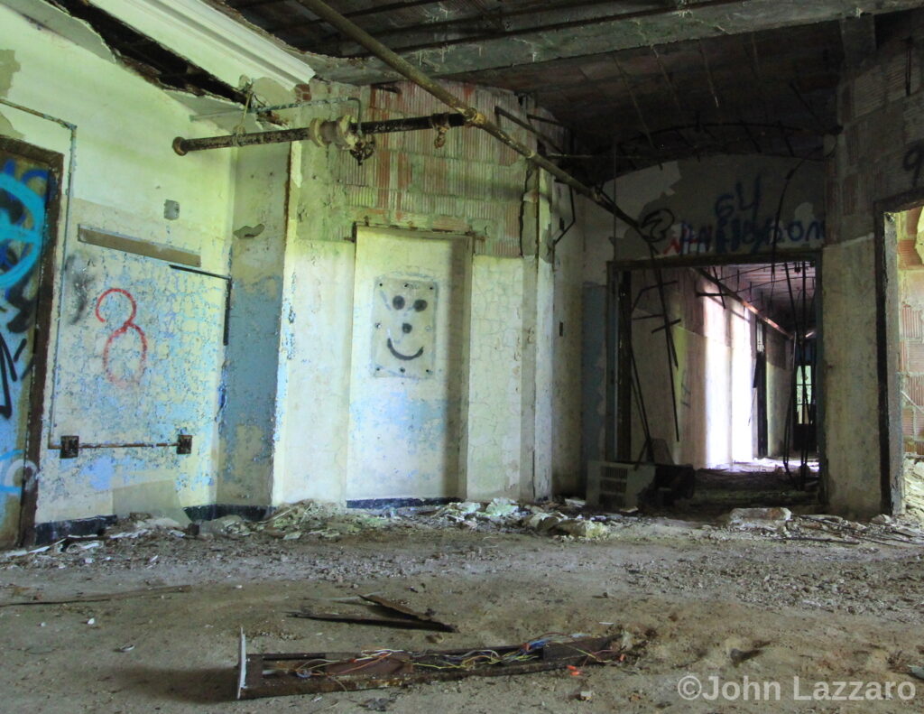 Abandoned hallway at Kings Park