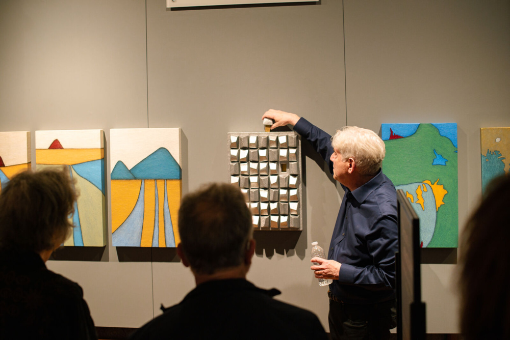 Tobi Kahn shows his painting